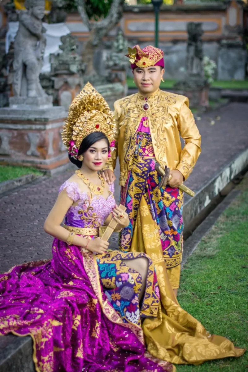 Balinese couple in traditional drees