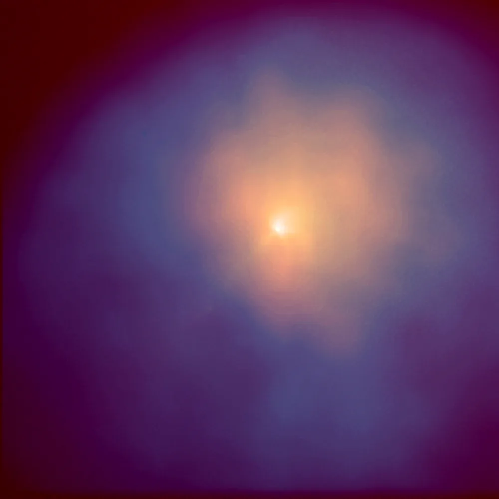 Comet Hyakutake captured by the Hubble Space Telescope on 4 April 1996, with an infrared filter