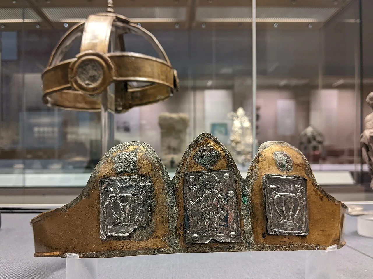 The Holkwold crown (upper left) and diadem in the British Museum