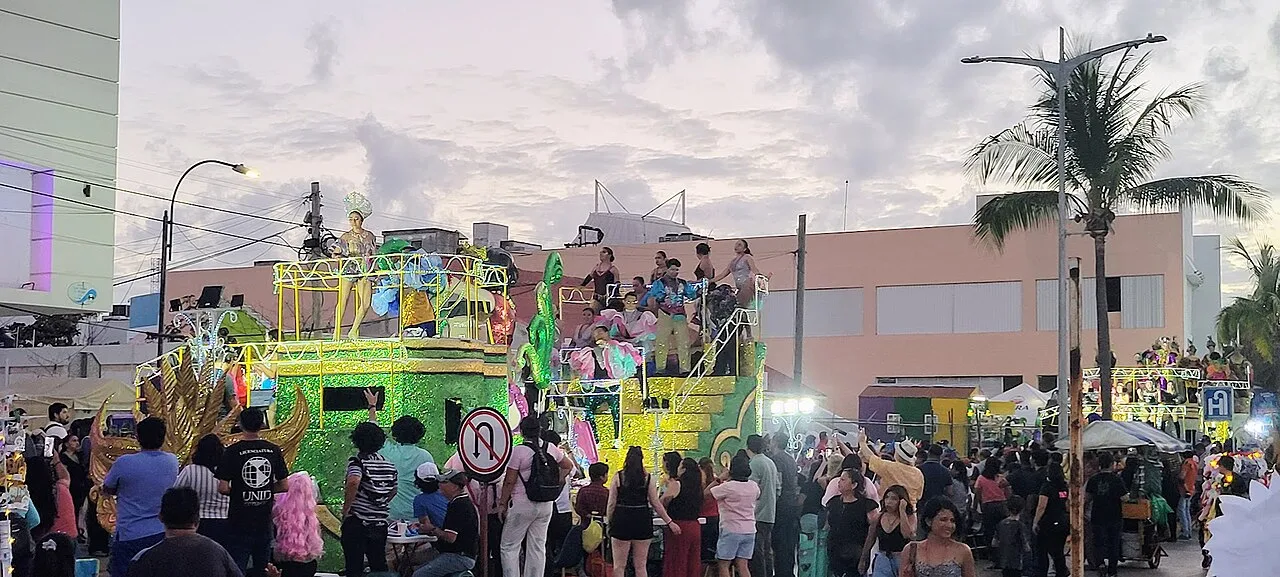 The parade during Cozumel Carnival 2024