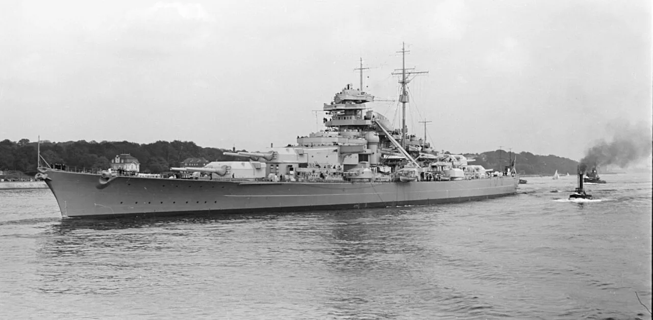 Bundesarchiv Bild 193-04-1-26, Schlachtschiff Bismarck