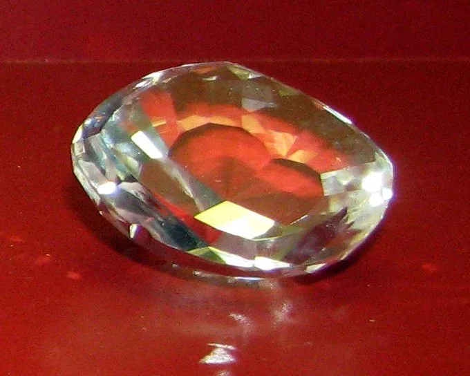 A glass replica of the Koh-i-Noor in its original form, turned upside down
