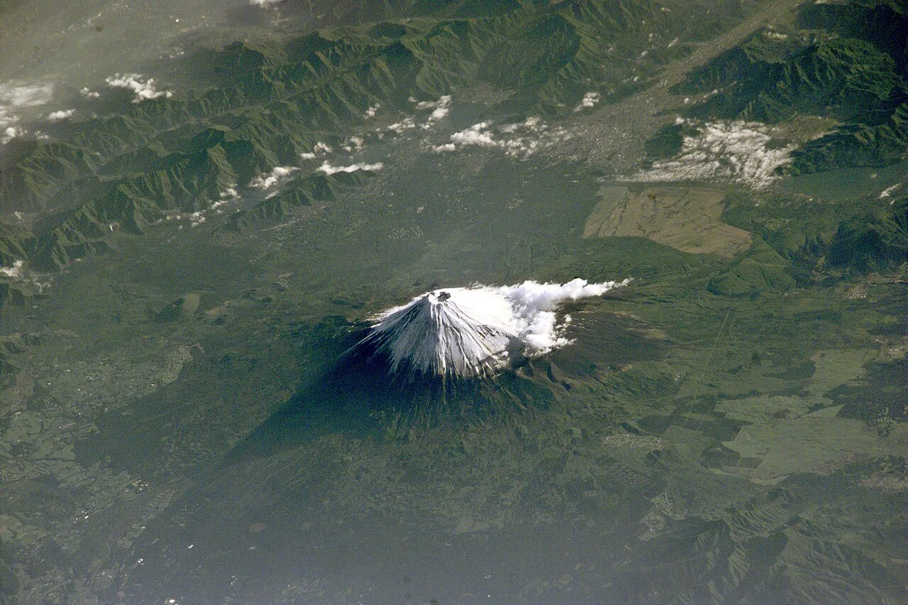 Fuji in early summer seen from the International Space Station (May 2001)