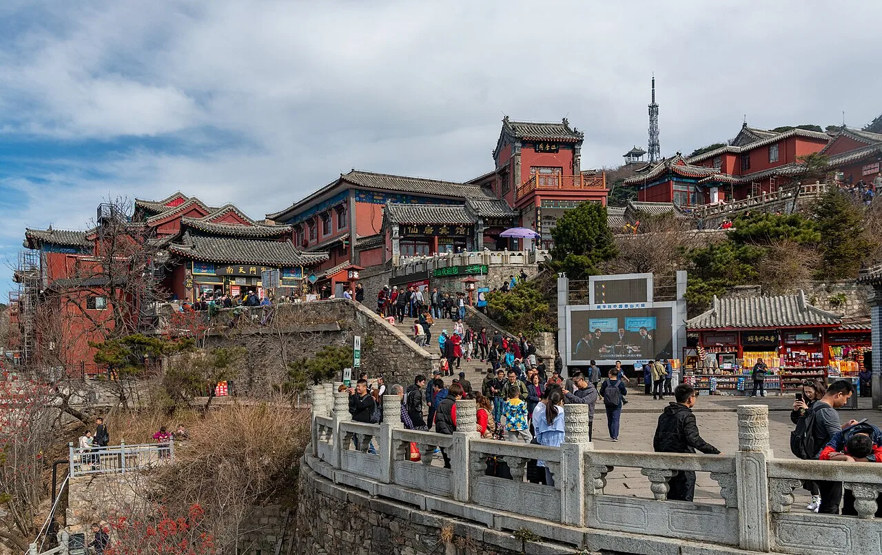 Temple complex at the top of Mount Tai