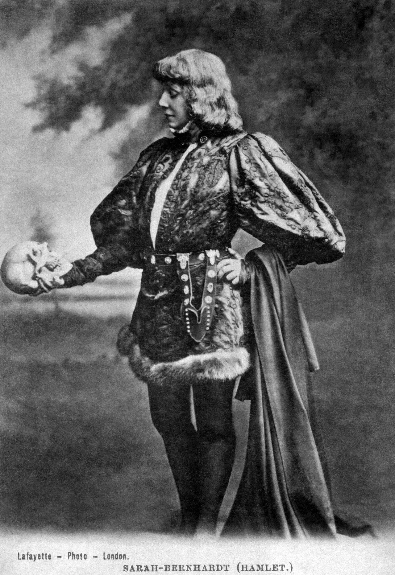 Sarah Bernhardt as Hamlet, 1880–1885