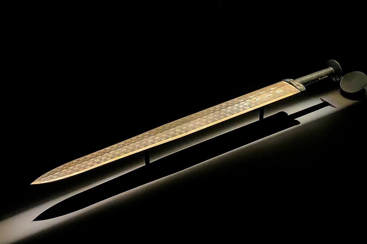 20230208 Bronze sword used by King Goujian of Yue 01