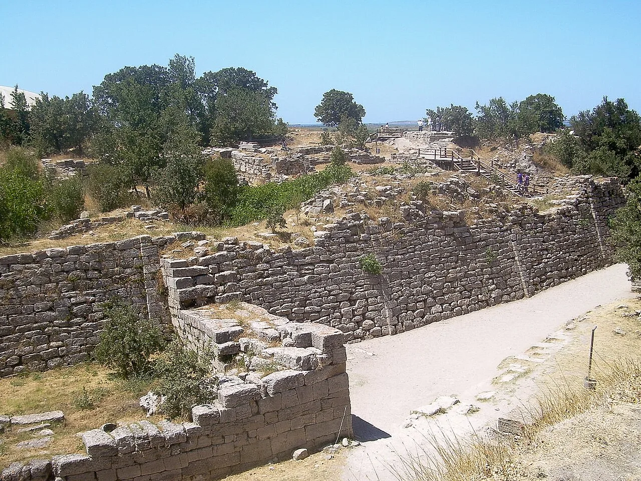 Walls of Troy (2)