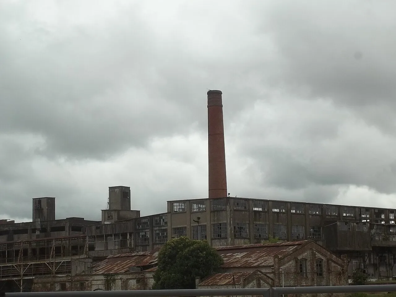 The Frigorífico Anglo del Uruguay in Fray Bentos produced corned beef and canned meats supplied to Allied troops.