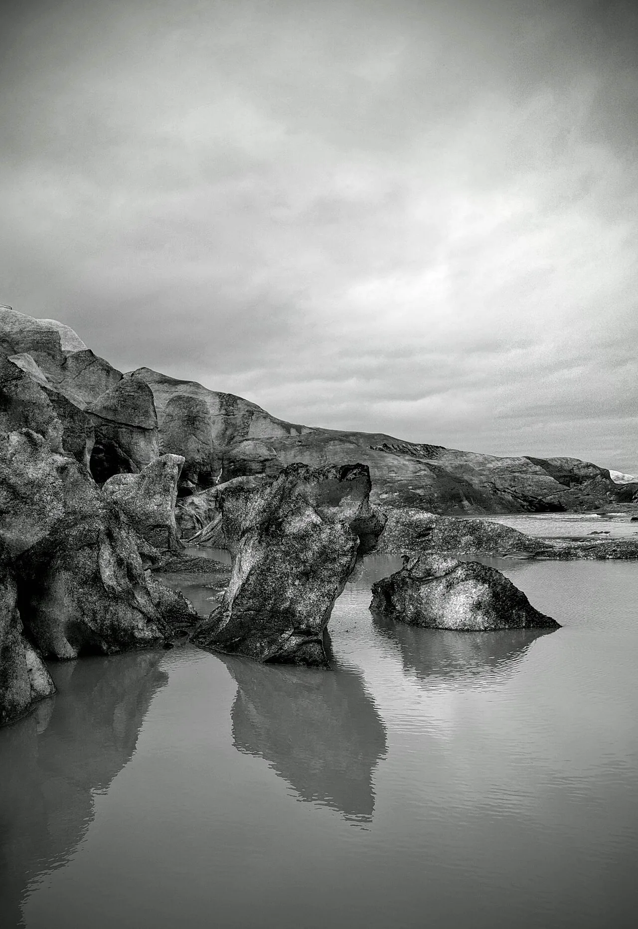 Fláajökull outlet glacier