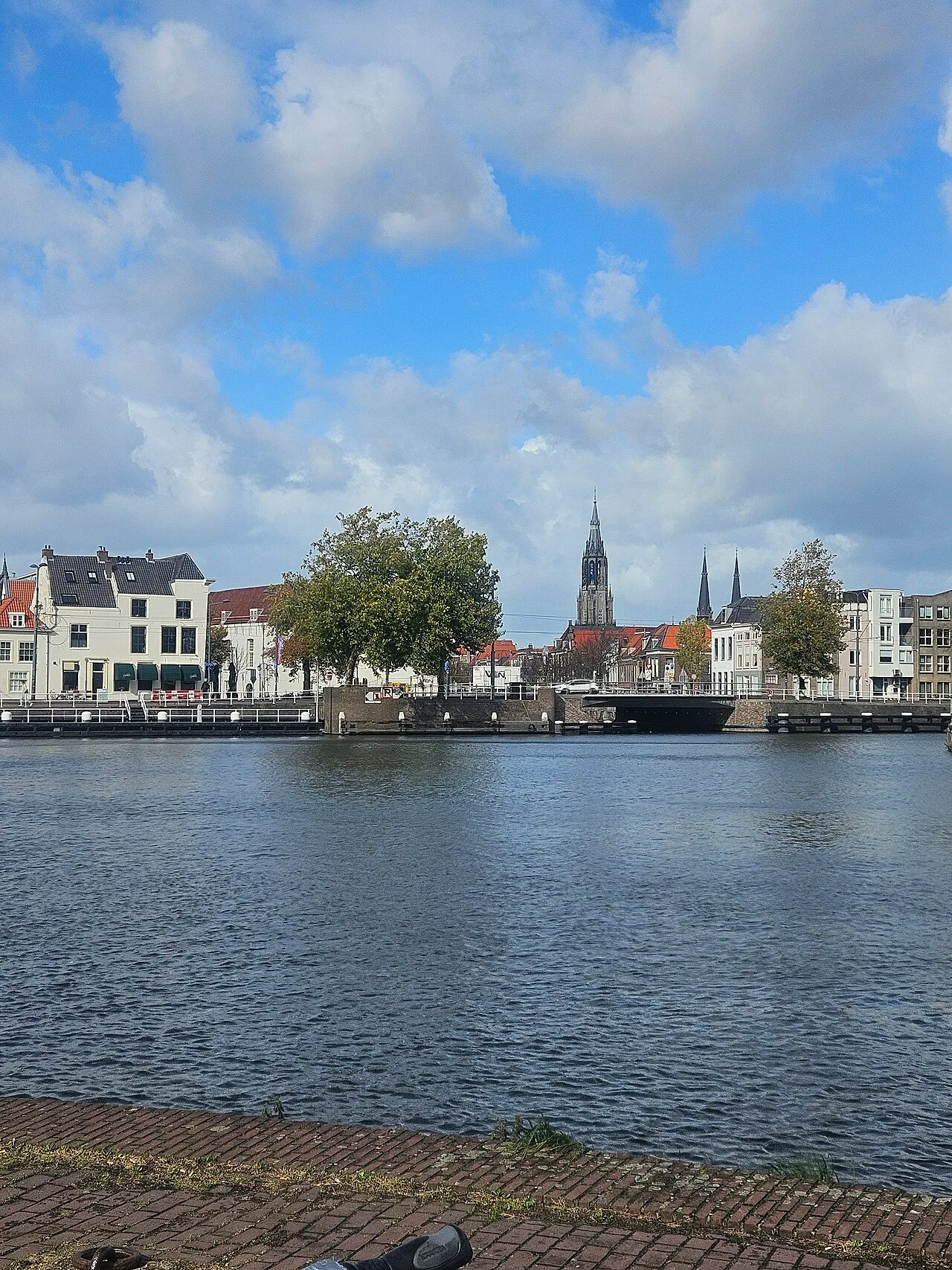 Modern-day photograph of the approximate location where Vermeer painted the painting.